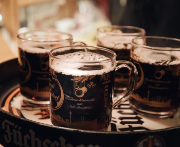 Grzane wino, które można skosztować podczas wiedeńskich jarmarków świątecznych