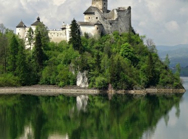 Zamek w Niedzicy w Pieninach