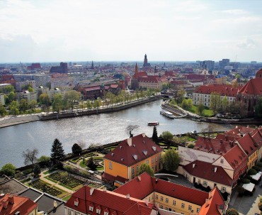 Panorama Wrocławia z widokiem na Odrę