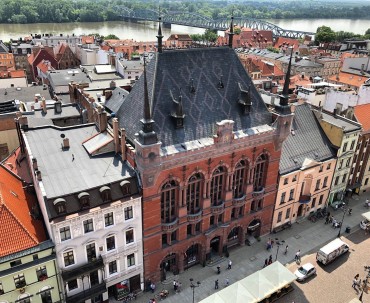 Dwór Artusa - niezwykły zabytek Torunia, siedziba Centrum Kultury.