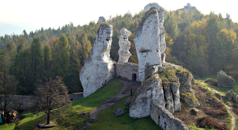 Formacje skalne w Ogrodzieńcu Jura Krakowsko-Częstochowska