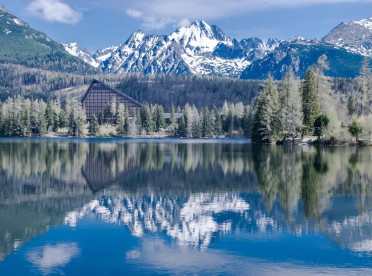 Szczyrbskie Pleso w Wysokich Tatrach na Słowacji
