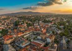 Bielsko-Biała zdjęcie z lotu ptaka udostępnione prasie przez Michał Kisiel Pics Studio