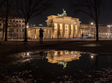 Kultowa Brama Brandenburska w Berlinie w Niemczech